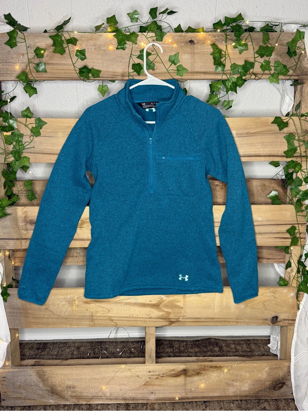 Under Armour women’s Teal Zip-Up Fleece Pullover